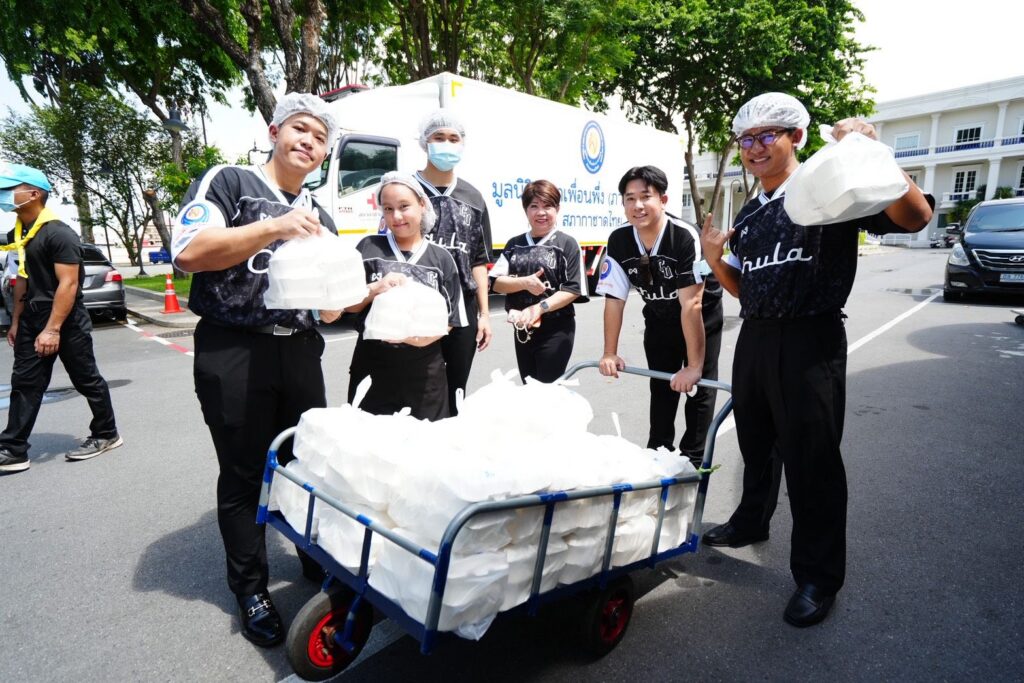สนจ. ร่วมทำกิจกรรมจิตอาสากับโรงครัวพระราชทาน มูลนิธิอาสาเพื่อนพึ่ง (ภาฯ) ยามยา สภากาชาดไทย 9 1000273178